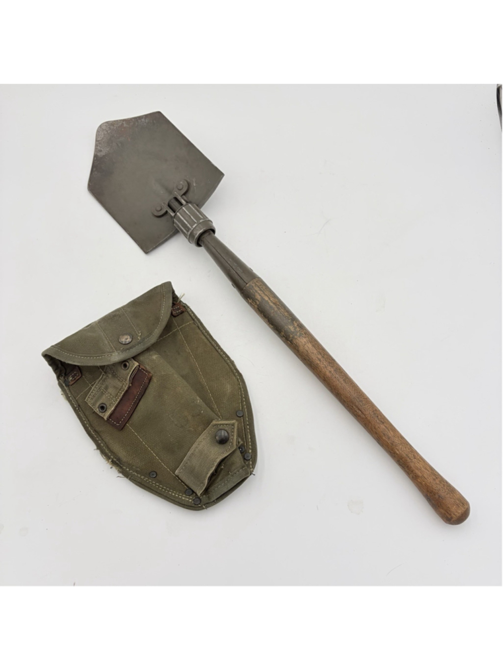 WWII US M1943 Folding Entrenching Tool Shovel WOOD 1945 w Canvas Cover